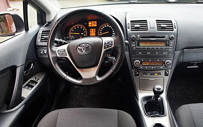 Toyota Avensis cena 26999 przebieg: 227000, rok produkcji 2009 z Raciąż małe 407